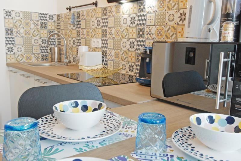 Appartement Neuf Hyper Centre _ Saint Ferreol Marseille Bagian luar foto